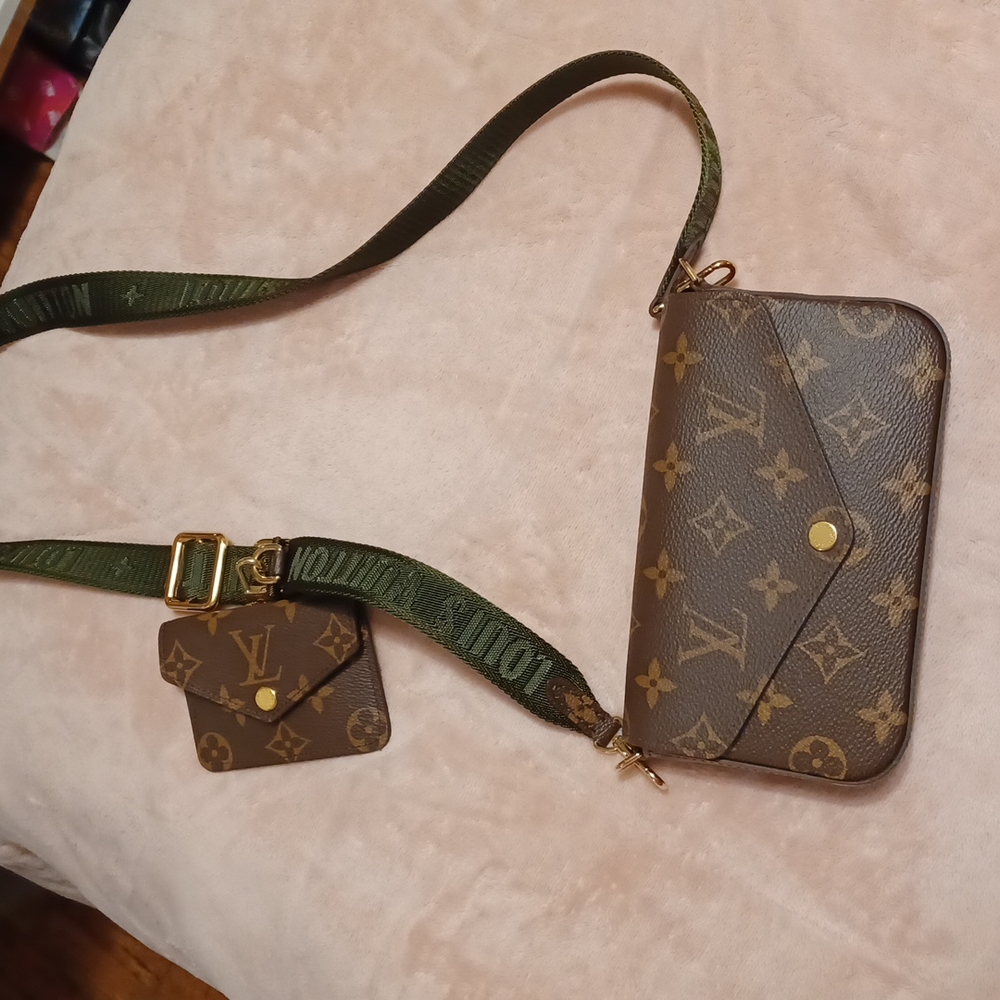 Strap and go louis vuttion